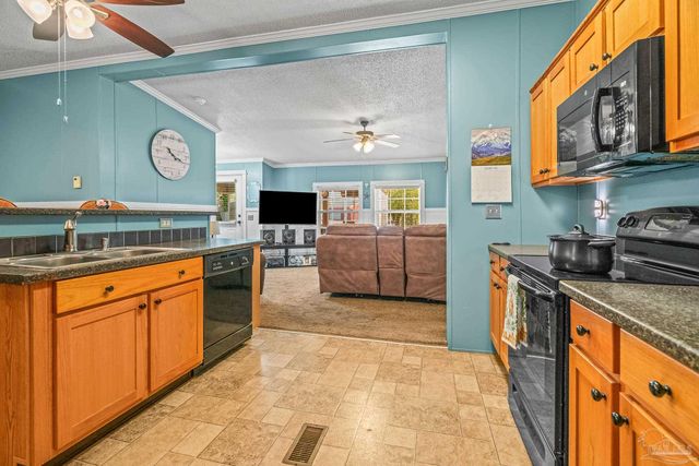 5105 April Ln, Pace, FL 32571