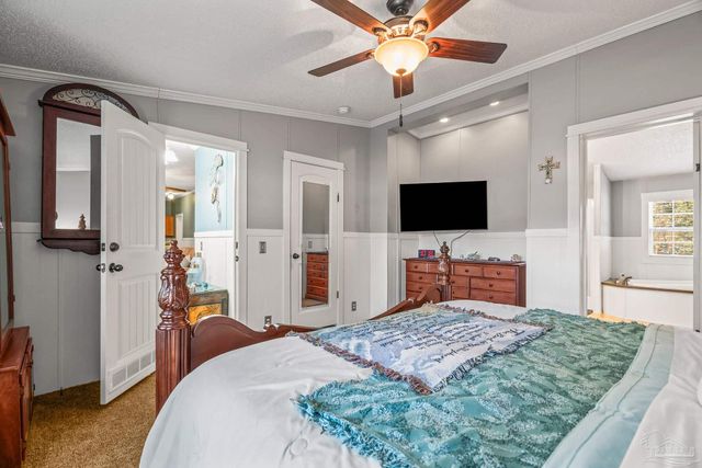 5105 April Ln, Pace, FL 32571