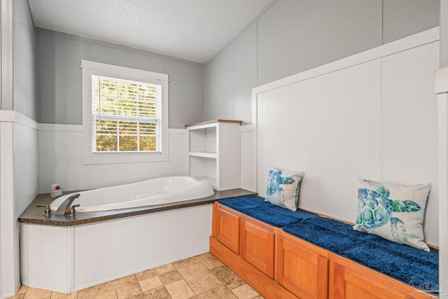 5105 April Ln, Pace, FL 32571