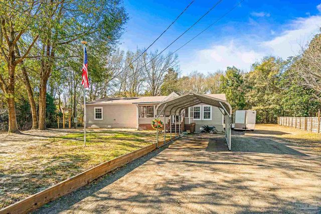 5105 April Ln, Pace, FL 32571