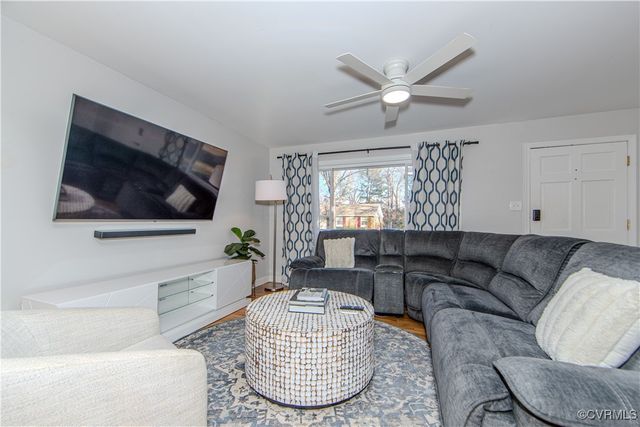 1516 Sandgate Rd, Midlothian, VA 23113