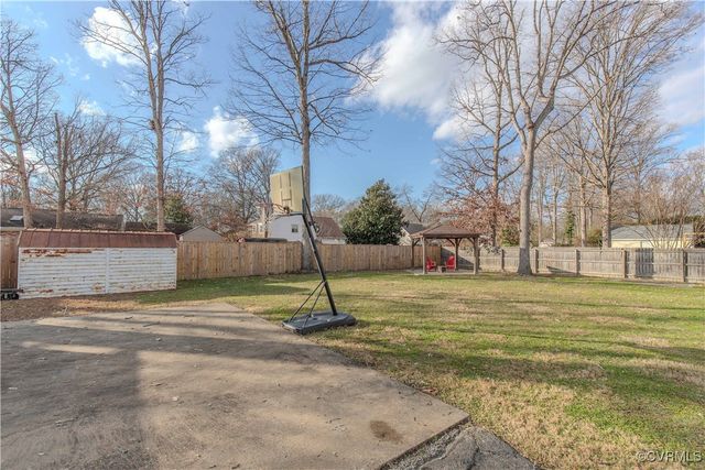 1516 Sandgate Rd, Midlothian, VA 23113