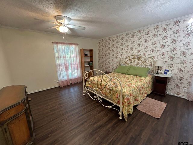 808 Elaine Dr, Tyler, TX 75703