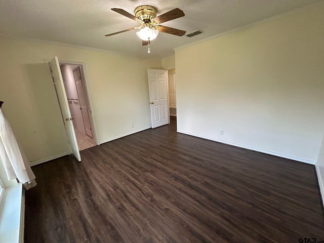 808 Elaine Dr, Tyler, TX 75703
