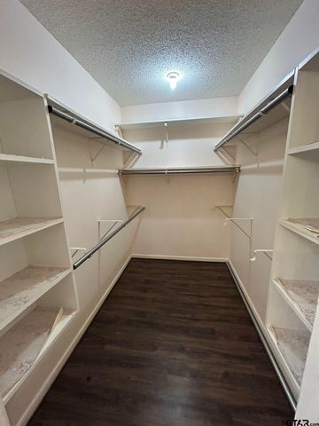 808 Elaine Dr, Tyler, TX 75703