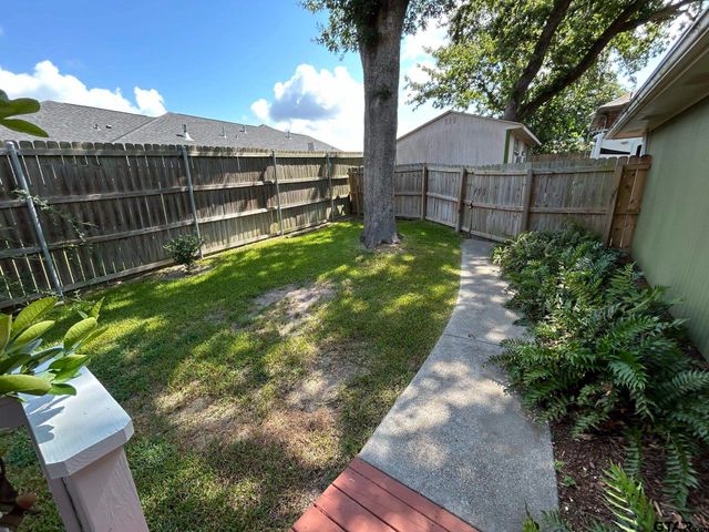 808 Elaine Dr, Tyler, TX 75703