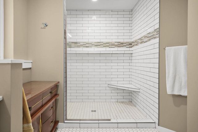 3937 Regent Street, Madison, WI 53705