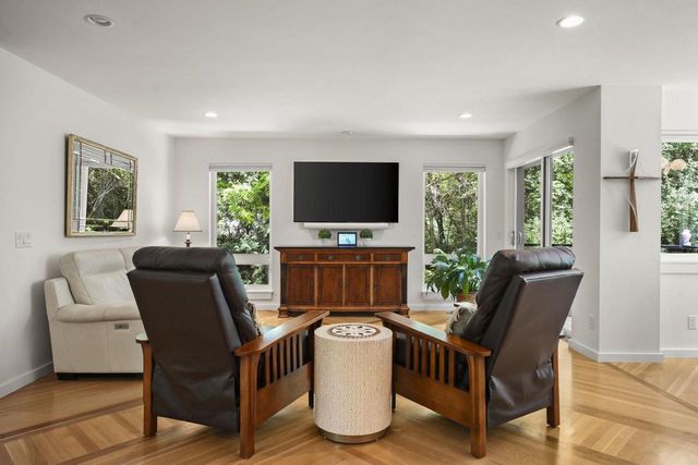 3937 Regent Street, Madison, WI 53705