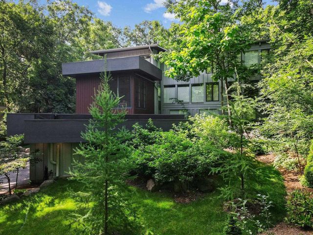 3937 Regent Street, Madison, WI 53705