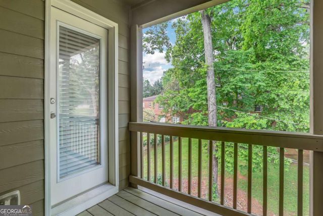 1300 Hopkins Drive, Decatur, GA 30033