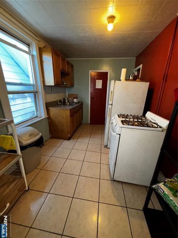 552 Market Street, Paterson, NJ 07513