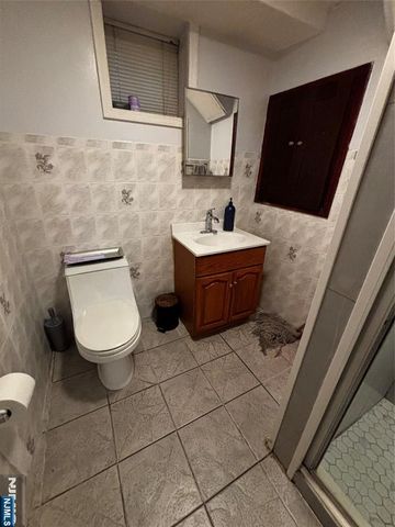 552 Market Street, Paterson, NJ 07513