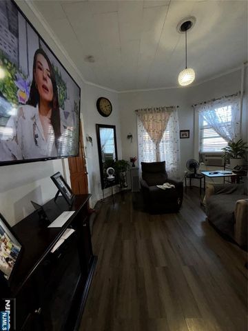 552 Market Street, Paterson, NJ 07513