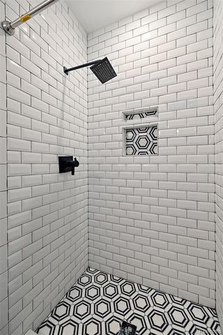 3227 Camden Drive, Troy, MI 48084