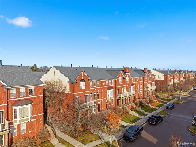 3227 Camden Drive, Troy, MI 48084