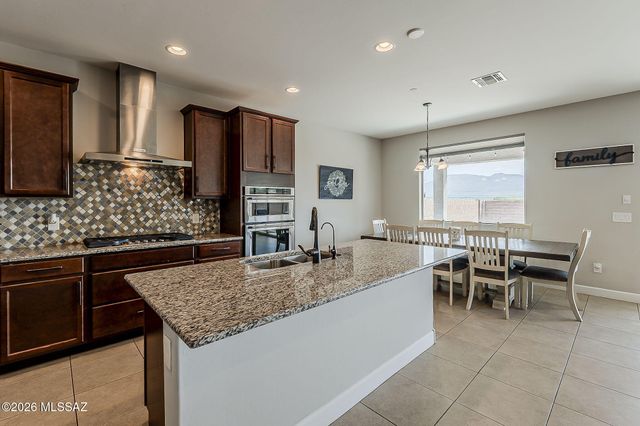 5571 S White Spar Trail, Tucson, AZ 85747