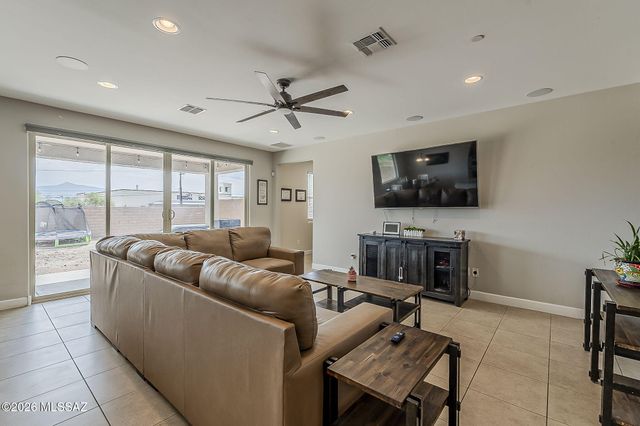 5571 S White Spar Trail, Tucson, AZ 85747