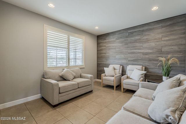 5571 S White Spar Trail, Tucson, AZ 85747