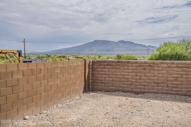 5571 S White Spar Trail, Tucson, AZ 85747