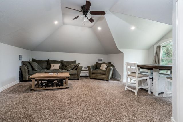 11274 Majestic Drive, Montgomery, TX 77316