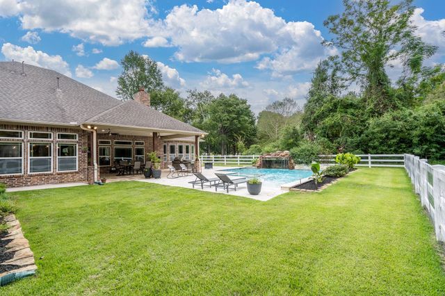 11274 Majestic Drive, Montgomery, TX 77316