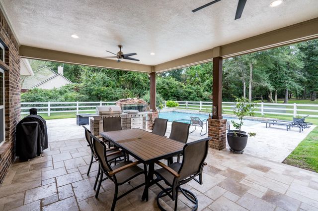 11274 Majestic Drive, Montgomery, TX 77316