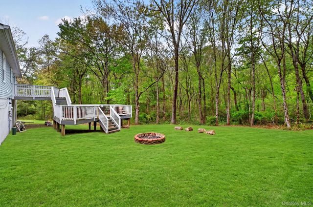 79 Wendy Drive, Poughquag, NY 12570