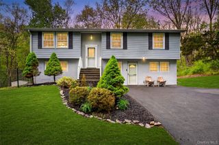 79 Wendy Drive, Poughquag, NY 12570
