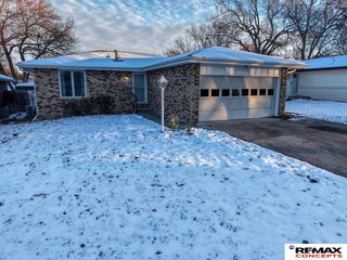 5320 Spruce Street, Lincoln, NE 68516