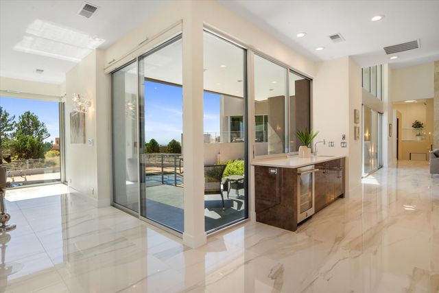 13632 Canada Del Oso Place NE, Albuquerque, NM 87111