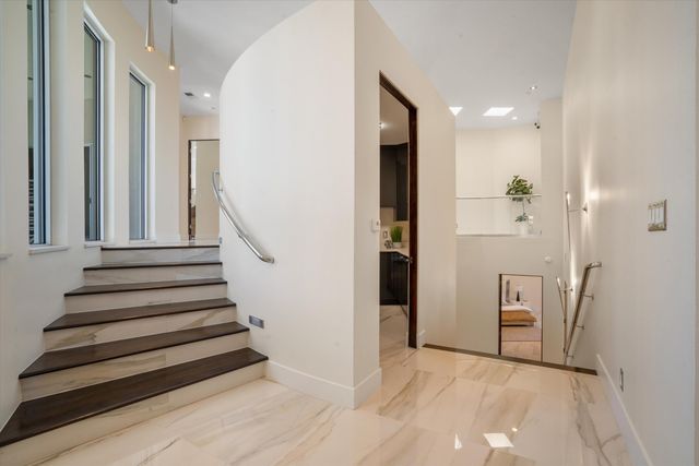 13632 Canada Del Oso Place NE, Albuquerque, NM 87111