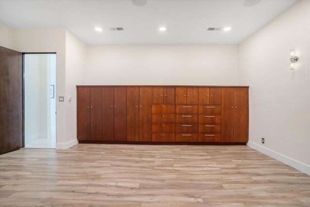 13632 Canada Del Oso Place NE, Albuquerque, NM 87111