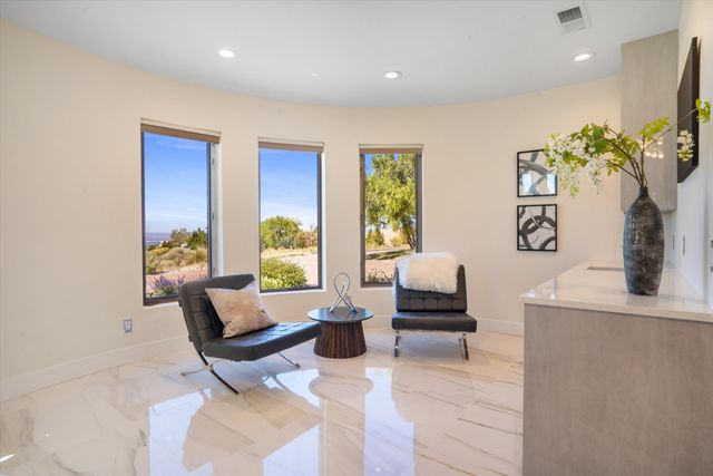 13632 Canada Del Oso Place NE, Albuquerque, NM 87111
