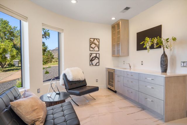 13632 Canada Del Oso Place NE, Albuquerque, NM 87111
