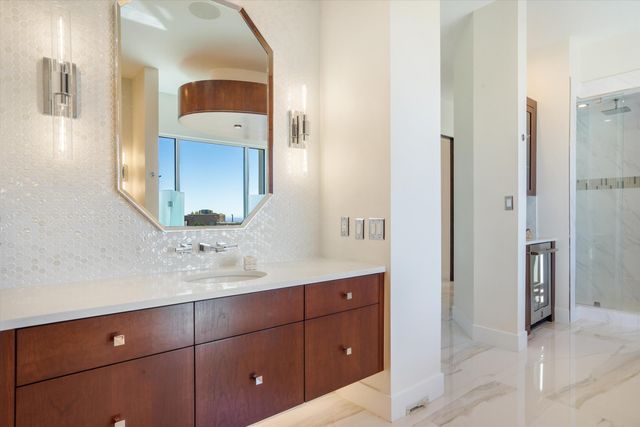 13632 Canada Del Oso Place NE, Albuquerque, NM 87111