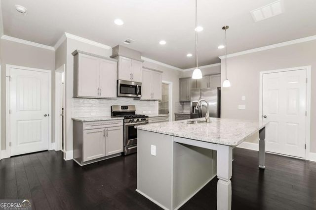 6610 Trailblazer Road, Flowery Branch, GA 30542