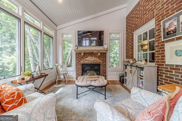 200 Johnson Road, Suwanee, GA 30024