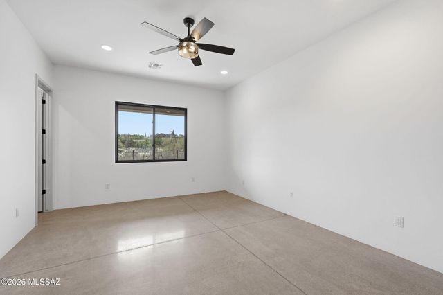 4910 W Placita De Los Vientos, Tucson, AZ 85745