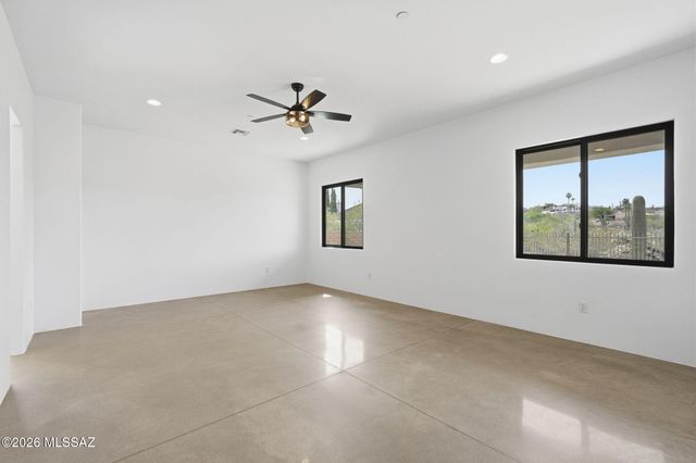 4910 W Placita De Los Vientos, Tucson, AZ 85745