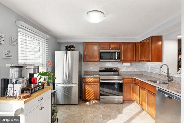 7457 WOUNDED KNEE RD, Lorton, VA 22079