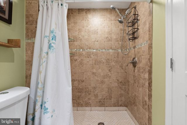 7457 WOUNDED KNEE RD, Lorton, VA 22079