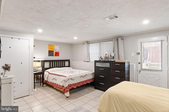 7457 WOUNDED KNEE RD, Lorton, VA 22079