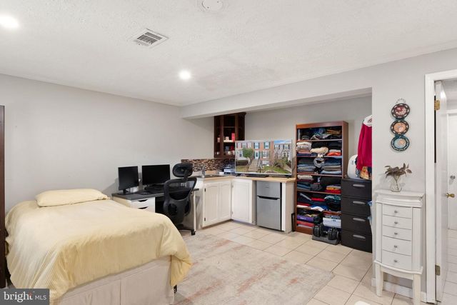 7457 WOUNDED KNEE RD, Lorton, VA 22079