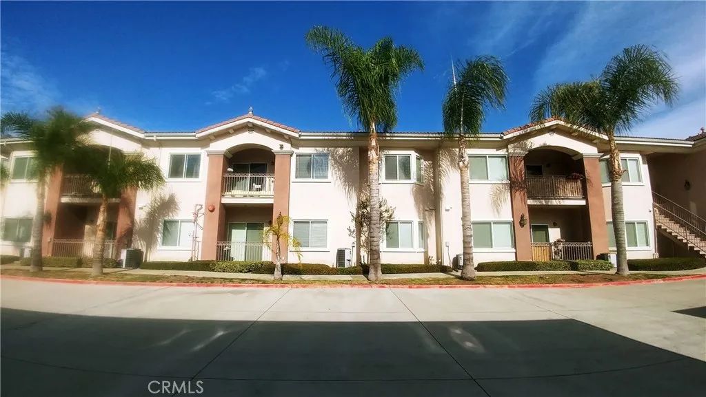17888 Alburtis Avenue A213, Artesia, CA 90701