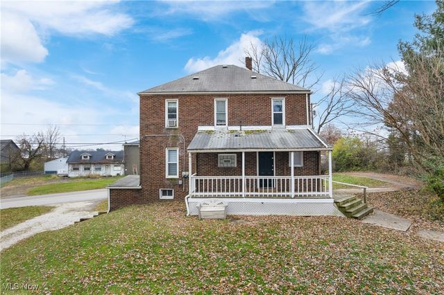 2823 Columbus Road NE, Canton, OH 44705