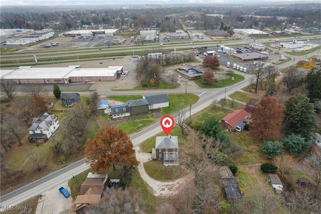 2823 Columbus Road NE, Canton, OH 44705