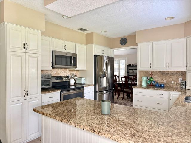 9306 ALANBROOKE ST, Temple Terrace, FL 33637