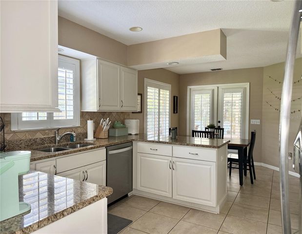 9306 ALANBROOKE ST, Temple Terrace, FL 33637