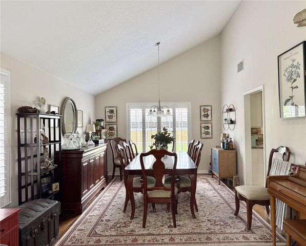 9306 ALANBROOKE ST, Temple Terrace, FL 33637