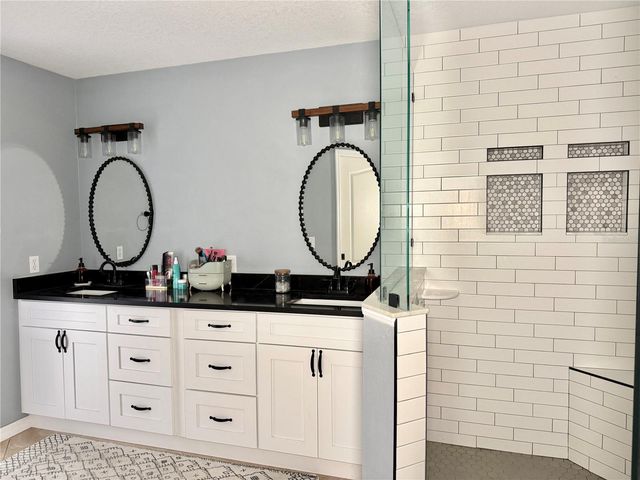 9306 ALANBROOKE ST, Temple Terrace, FL 33637